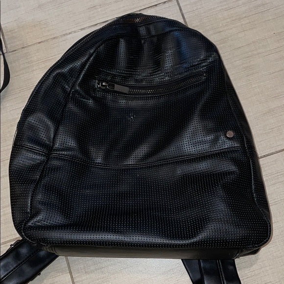 Backpack - Picture 1 of 2